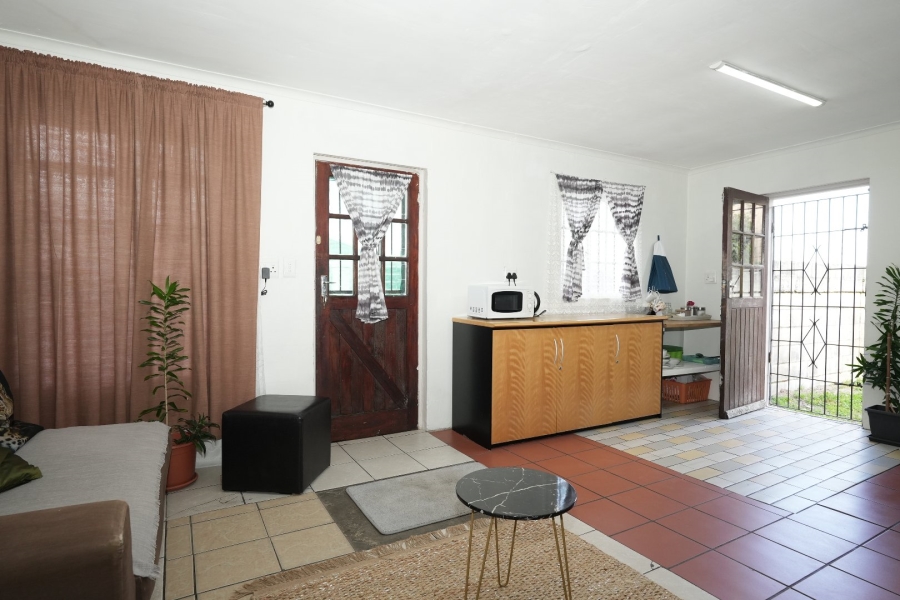 2 Bedroom Property for Sale in New Woodlands Western Cape